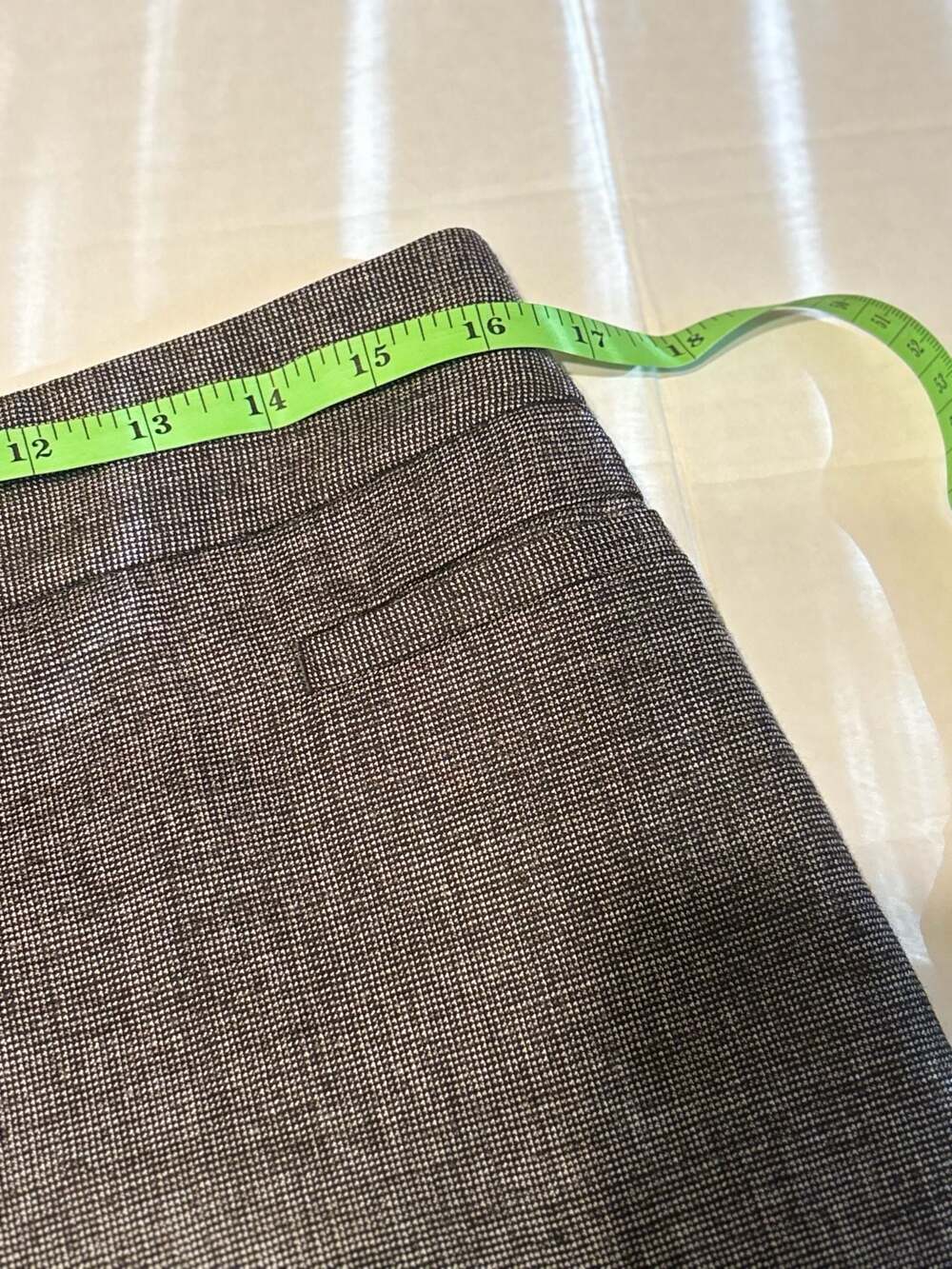Lafayette 148 New York Women's Gray Herringbone Wide-Leg Trousers #1386 - Picture 4 of 11